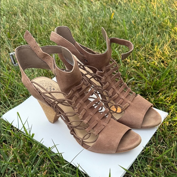 Vince Camuto Evel strappy Heels - Picture 1 of 3